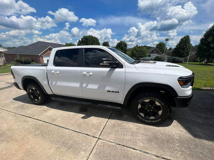 Executive Black Badge (Full-size Class)