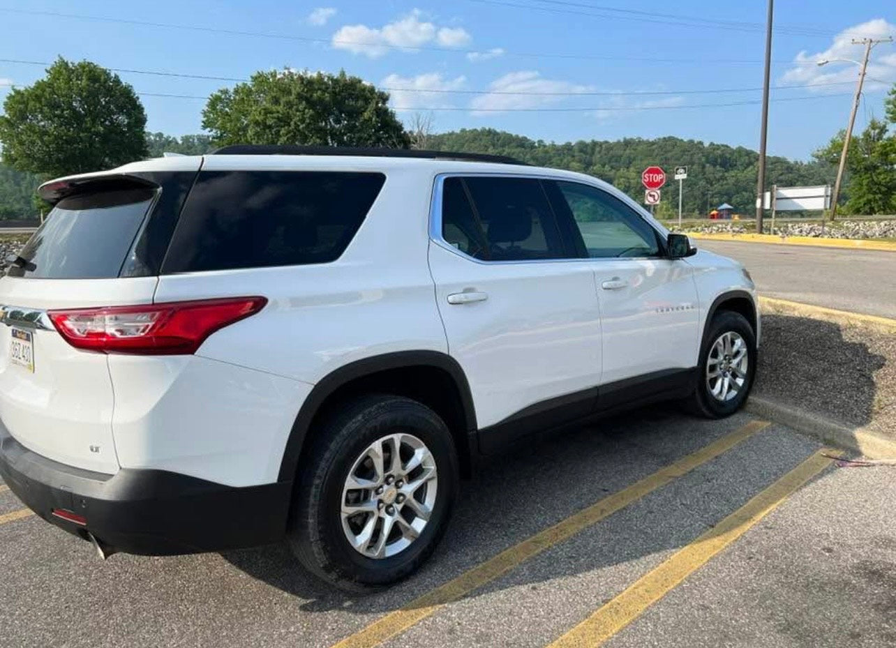 Executive Black Badge (Mid-size Class)